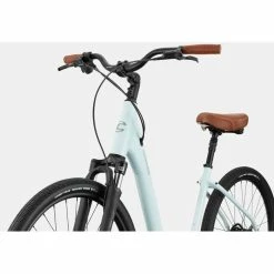 VTC Cannondale Adventure 1 CoolMint 2023 -Vélos Urbains Soldes Boutique adventure 1 cool mint 2023 3 700x700 2