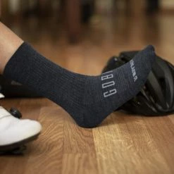Chaussettes Gobik Hiver Merinos Gray 2023 -Vélos Urbains Soldes Boutique calcetines winter merino gray timeless series gris gobik 3 600x 700x700 2
