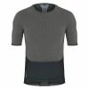 GOBIK Maillot De Corps Manche Courte Celle Skin GreyBlack Homme 2023 1 GOBIK Maillot De Corps Manche Courte Celle Skin GreyBlack Homme 2023 -Vélos Urbains Soldes Boutique camiseta mc hombre cell skin gobik 1 700x700 1