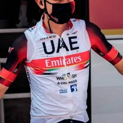 Gilet Gobik Plus 2.0 Homme UAE Team Emirates 33 Gilet Gobik Plus 2.0 Homme UAE Team Emirates -Vélos Urbains Soldes Boutique chaleco plus hombre world tour u a e team emirates 2021 4 1800x1800 700x700 1