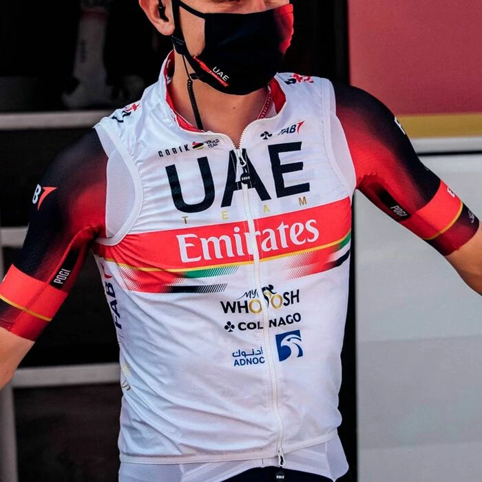 Gilet Gobik Plus 2.0 Homme UAE Team Emirates 14 Gilet Gobik Plus 2.0 Homme UAE Team Emirates – Image 12