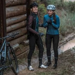 Veste De Pluie Gobik Pluvia True Black Unisex 2023 -Vélos Urbains Soldes Boutique chaqueta ligera impermeable pluvia true black cold season 22 gobik 7 700x 700x700 5