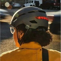 Casque Giro Escape Mips New Graphite Matt -Vélos Urbains Soldes Boutique escape m i p s matte graphite 5 700x700 3