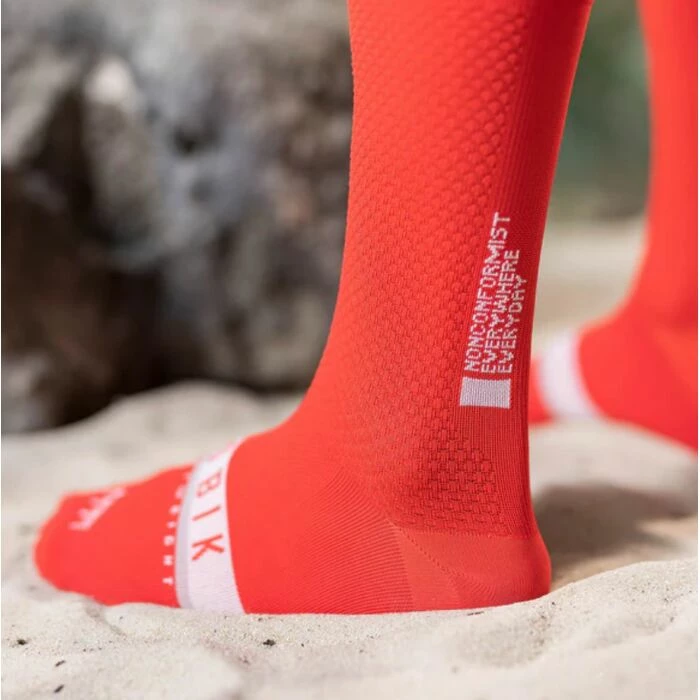 Chaussettes Gobik Lightweight Unisex Rouge Sauvage 5 Chaussettes Gobik Lightweight Unisex Rouge Sauvage – Image 3