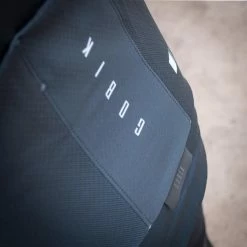 Maillot Manche Longue Gobik Cobble Dark Coal -Vélos Urbains Soldes Boutique maillot cobble dark coal hombre cold season 22 gobik 3 700x 700x700 5