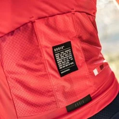 Maillot Manches Courtes Gobik Stark Cranberry Homme -Vélos Urbains Soldes Boutique maillot hombre stark carnberry gobik warm series22 3 700x700 5