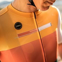 Maillot Manches Courtes Gobik Stark Nectar Homme 60 Maillot Manches Courtes Gobik Stark Nectar Homme -Vélos Urbains Soldes Boutique maillot hombre stark nectar gobik warm series22 5 700x700 1