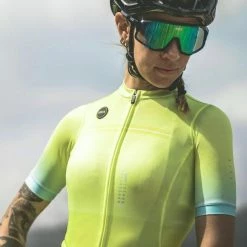 Maillot Manche Courte Gobik Stark Sulphur Femme -Vélos Urbains Soldes Boutique maillot mujer stark sulphur gobik warm series21 3 600x 700x700 1