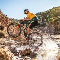 Maillot Manches Courtes Gobik Cx Pro Saffron Unisex 69 Maillot Manches Courtes Gobik Cx Pro Saffron Unisex -Vélos Urbains Soldes Boutique maillot unisex cxpro saffron gobik warm series22 3 700x700 5