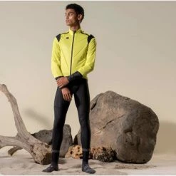 Veste De Pluie Gobik Pluvia Citronell Unisex 2023 -Vélos Urbains Soldes Boutique pluviajaune 700x700 1